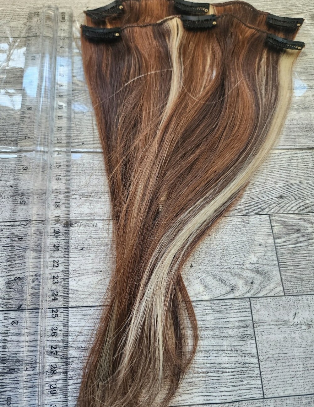 12 inch Clip in hair Extensions ๐ Brand New 2 pcs ๐ฑ Great for Highlights - Picture 3 of 4